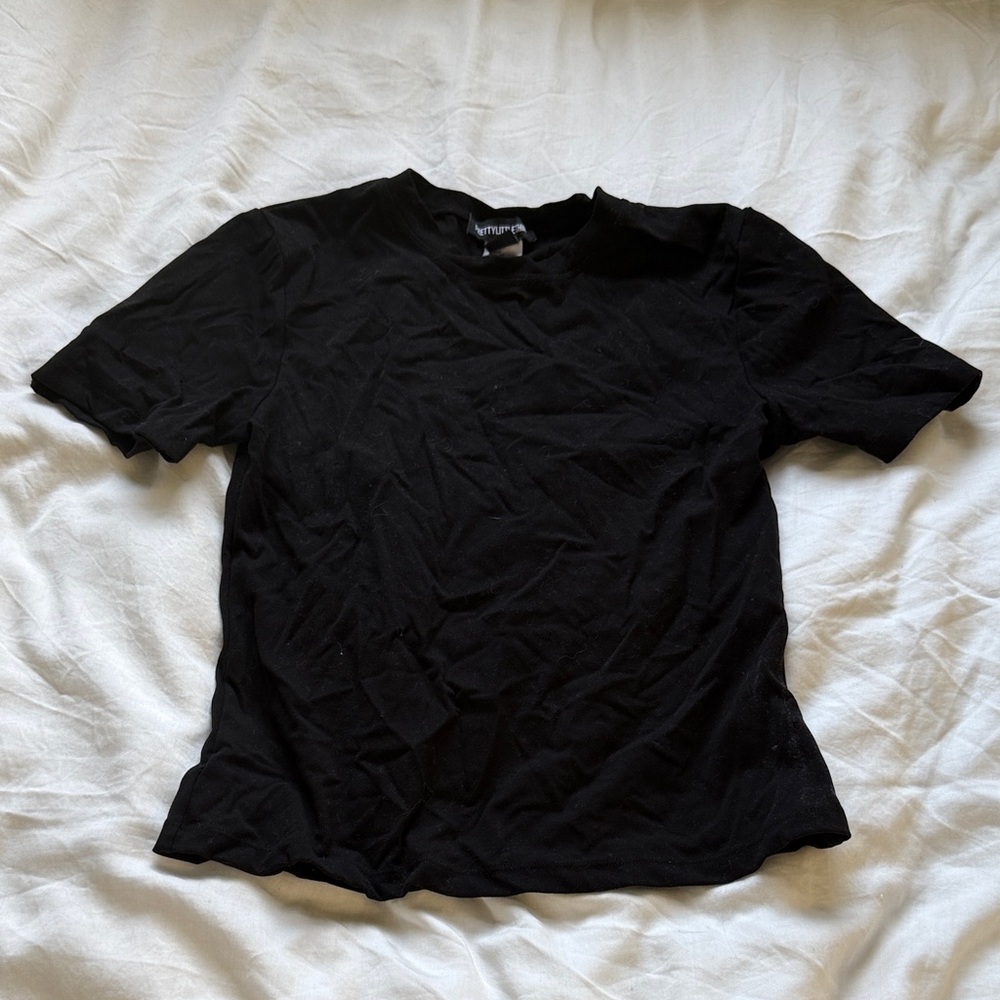 Soft gym tee pretty little things